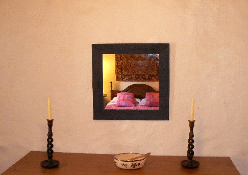 empedrado_bedroom_mirror